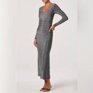 NWT Ruched Long Sleeve Knit Dress
ASTR the Label NYE Holiday Glam XS